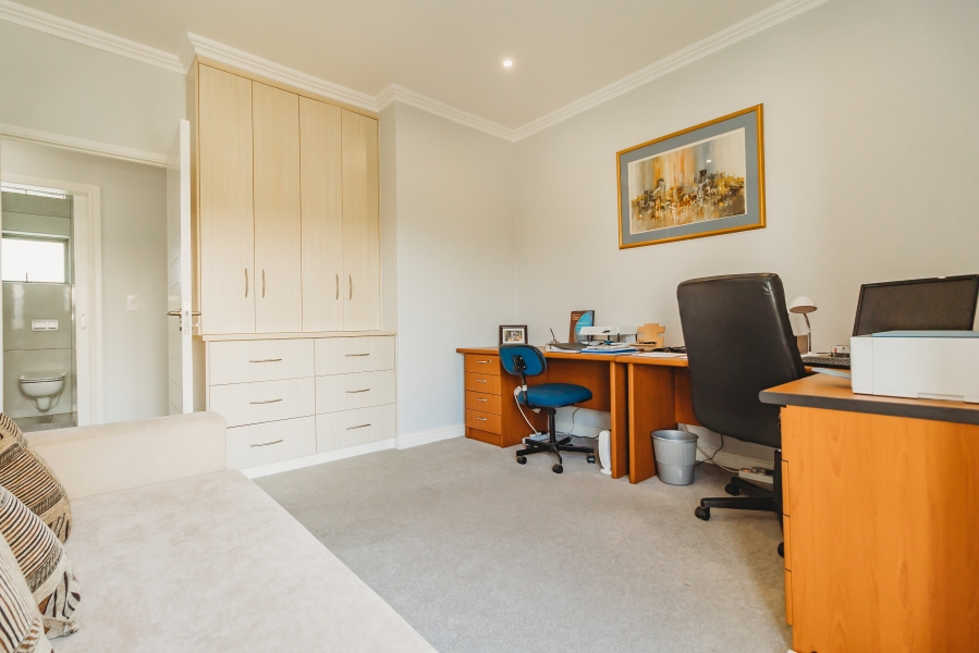 3 Bedroom Property for Sale in Welgelegen Western Cape